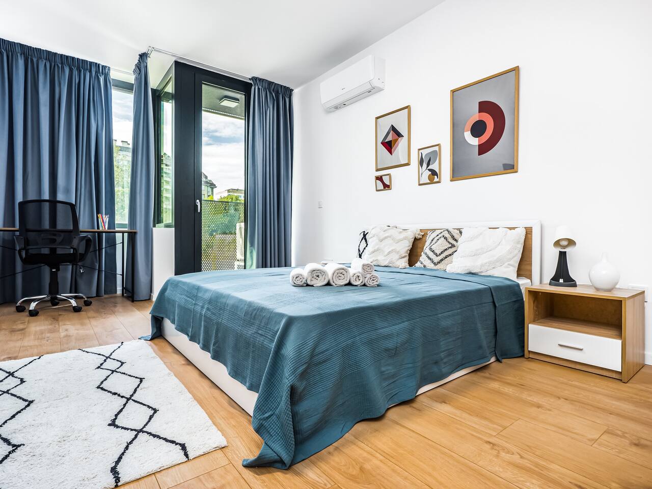 My Campus Studios/ near UNSS/ free fast WiFi