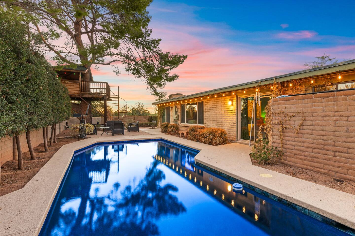 Incredible Treehouse Pool & Backyard Epic