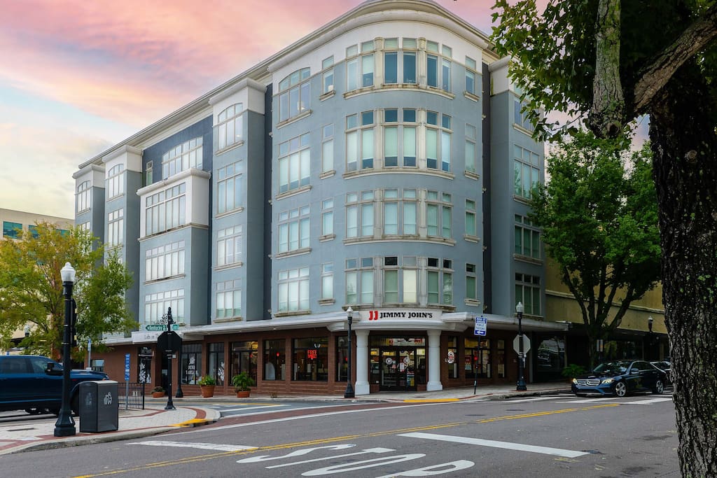 Downtown Lkld-Urban Luxury Loft