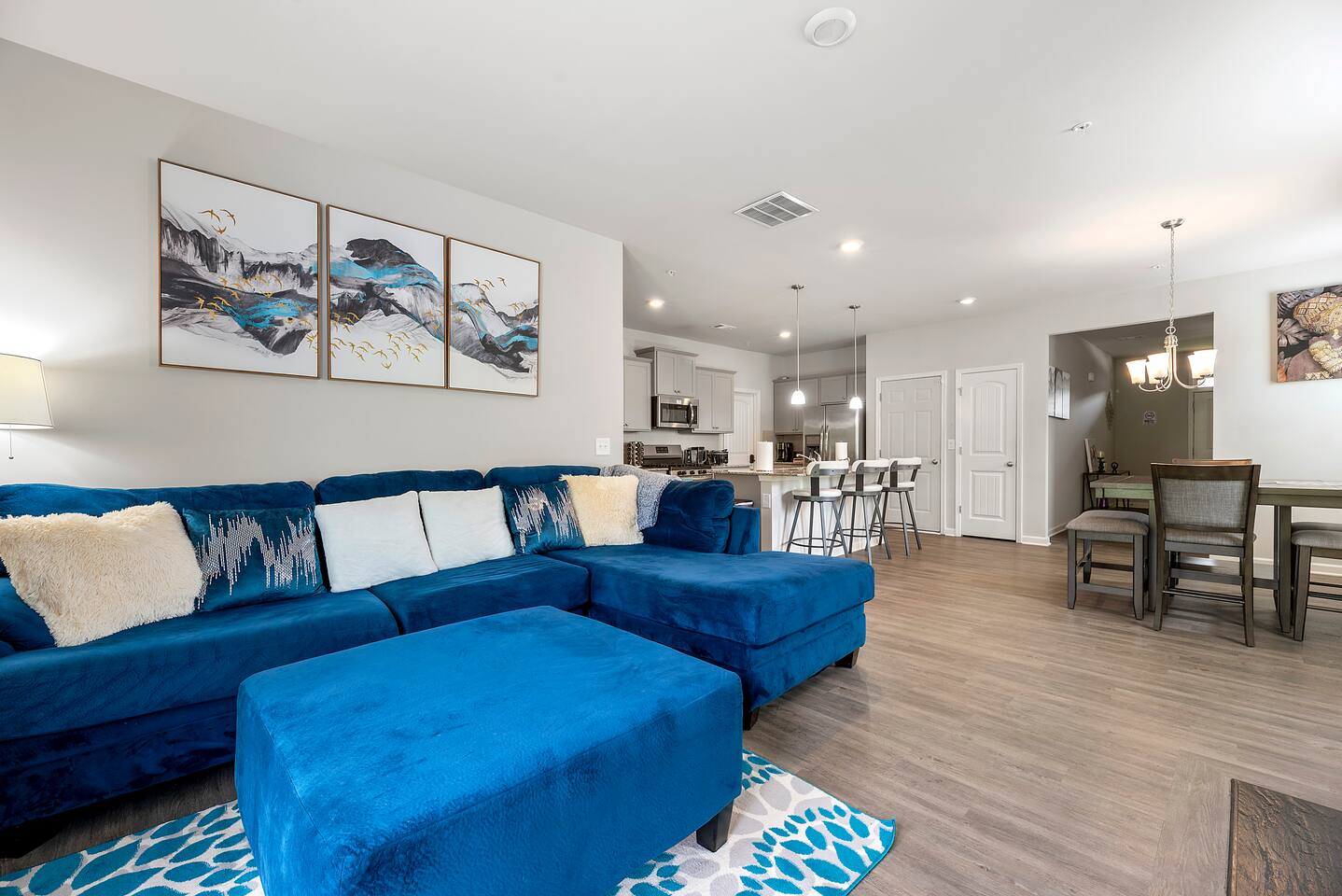 Elegant 5-bed gem in Atlanta by Deity Villas