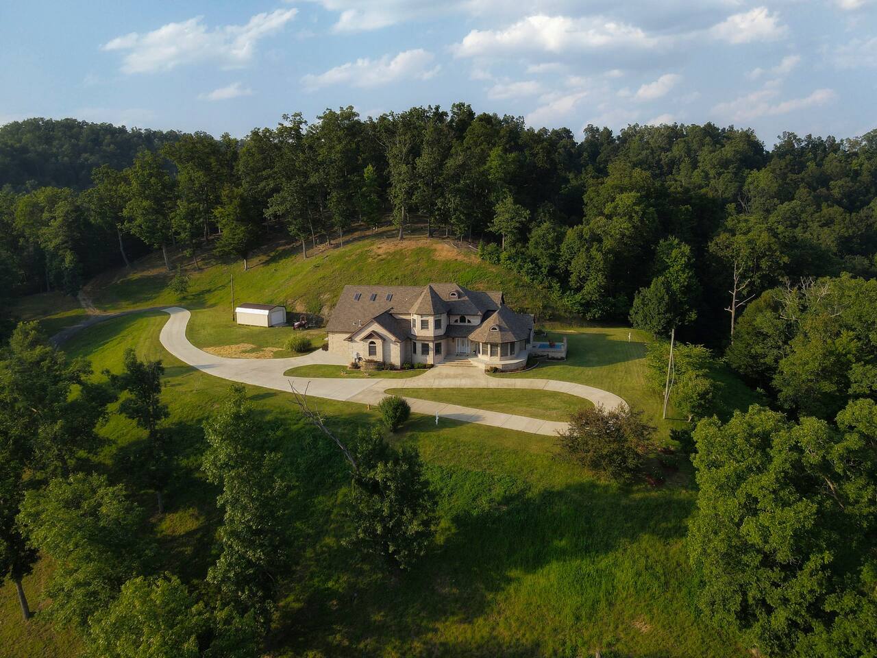 Hidden Acres Escape-A Bluegrass Retreat