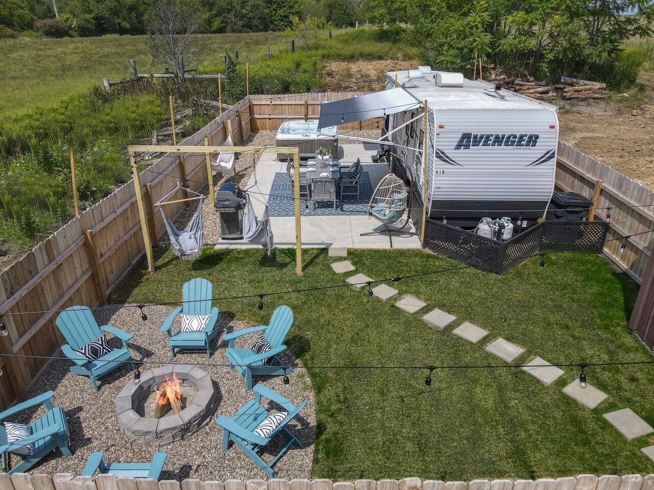 Wildflower Wanderlust-Glamping st 1885 Farms