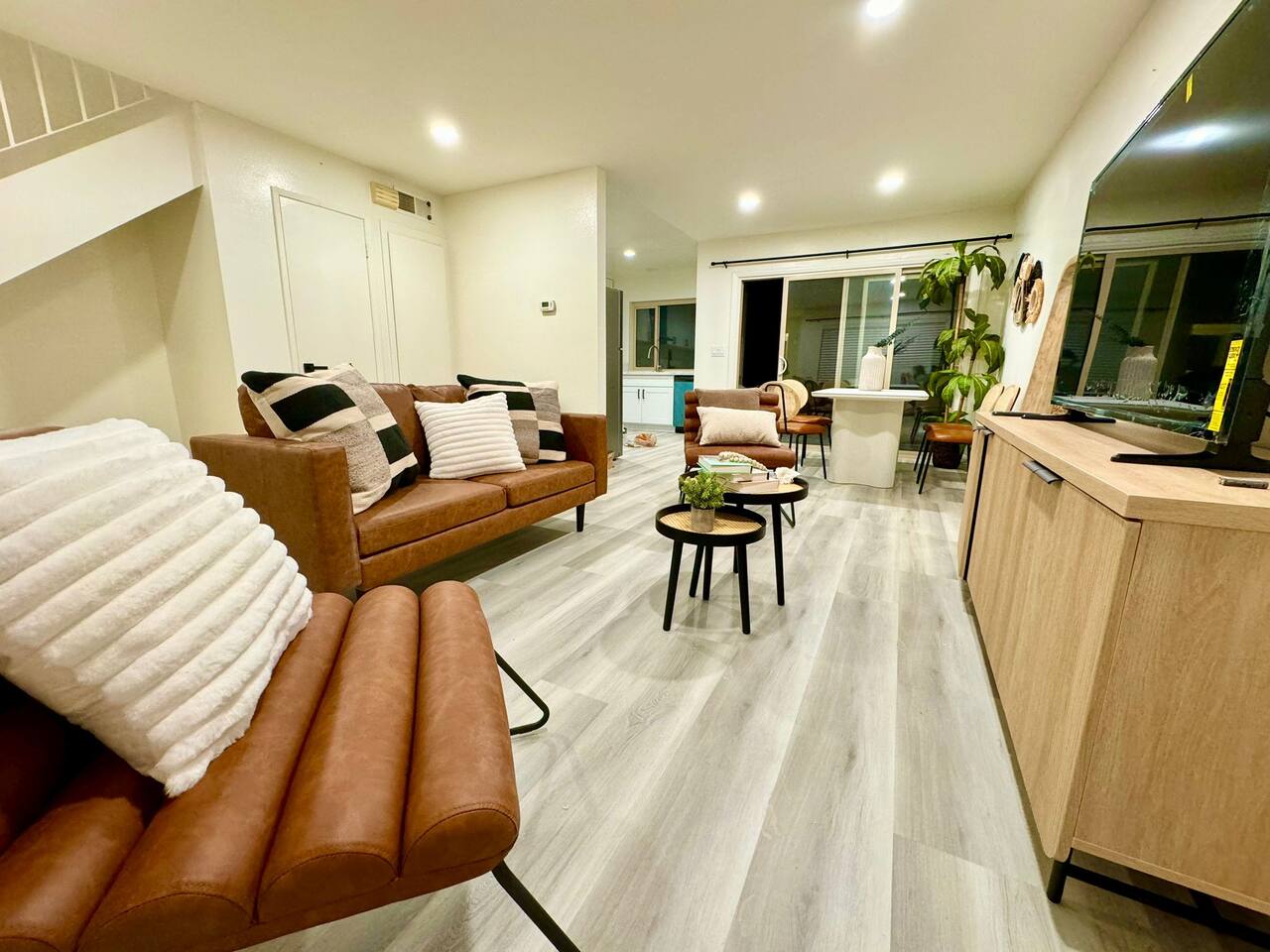 Monthly Stay Special | Diamond Bar Gem