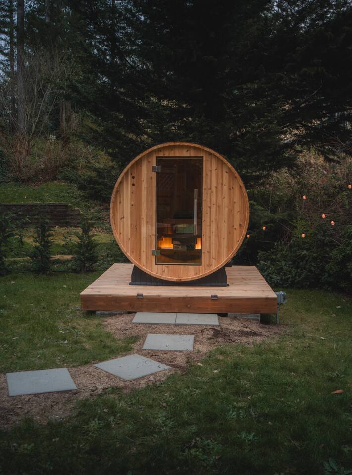 Evergreen Escape •Hot Tub •Sauna •AC •Workspace!