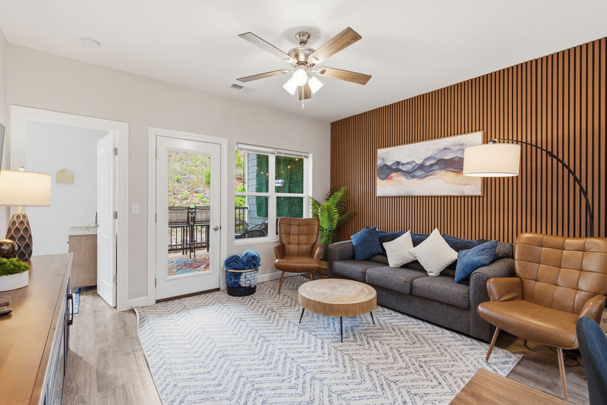 Side-by-Side Condos | Sleep 22 + Game Rooms