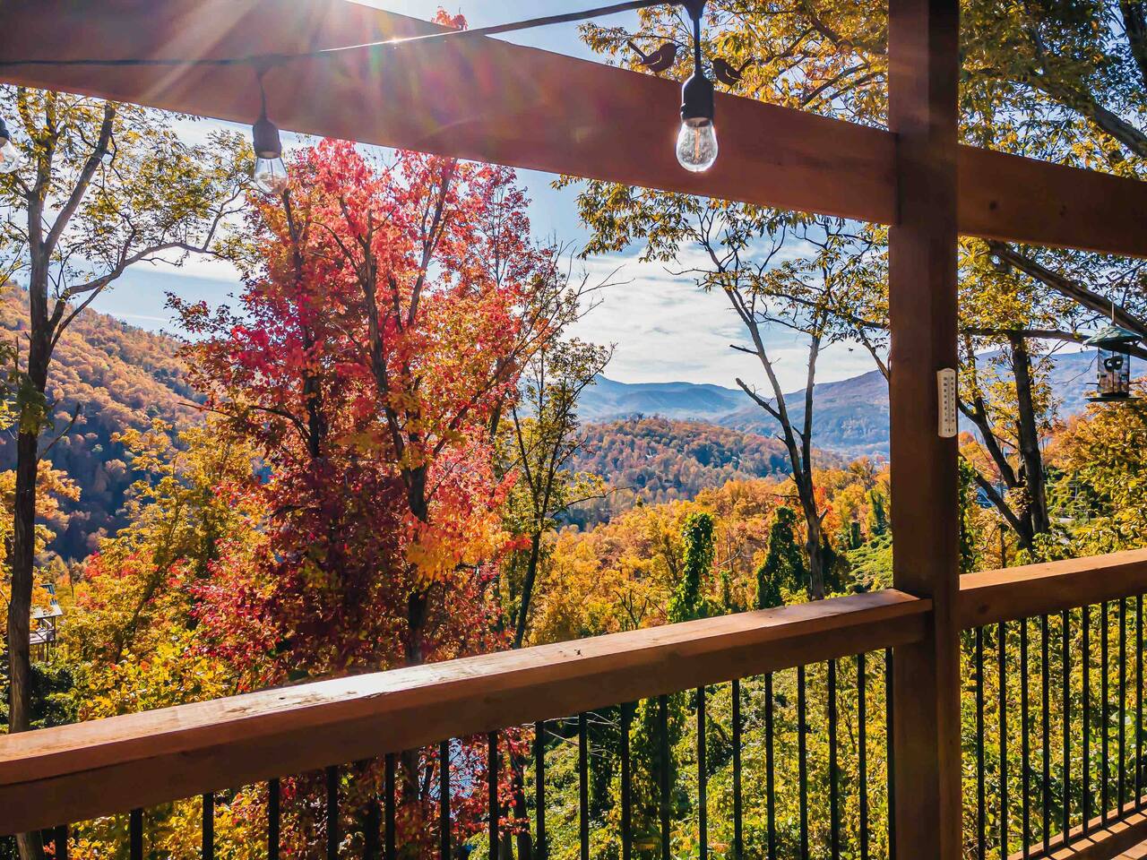 Only 1.8 Miles to Gburg! Downtown VIEWS !  Hot Tub