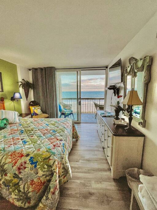 Oceanfrnt Waterpointe1 504 Balcony-3bd/2ba-Sleep6