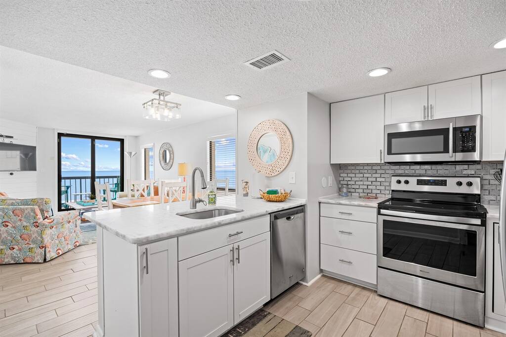Oceanfrnt Waterpointe1 707 Balcony-3bd/2ba-Sleep6