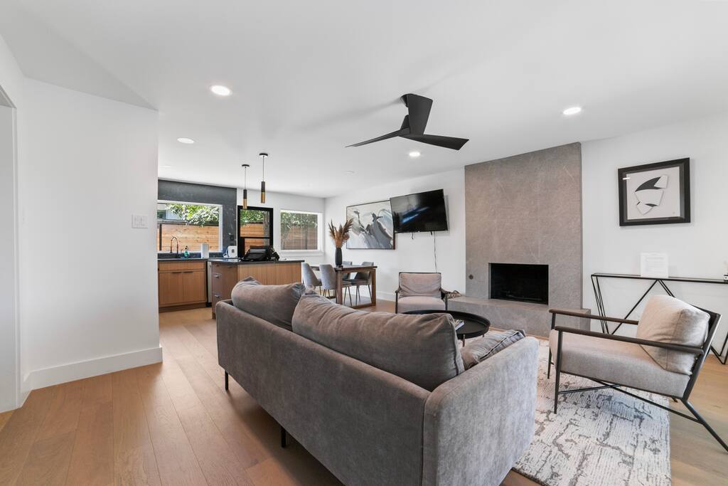 Modern Newly Renovated Zilker Home 10 Min to DT