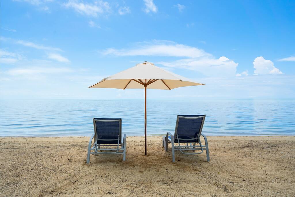 Private Beachfront Getaway – Pure Relaxation