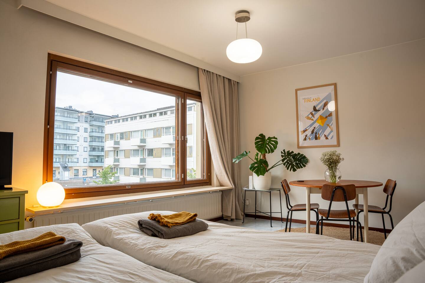 Arctic Vintage Oasis: Unique City Studio