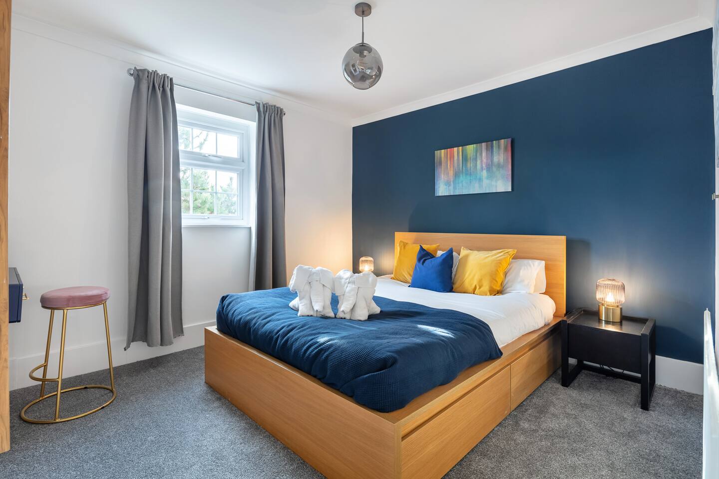 Newly Renovated 2 Bed Cottage - Long Stay Reduce Rate