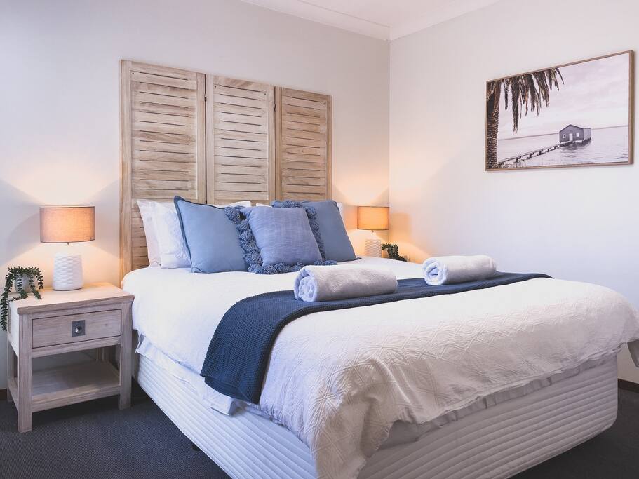 Beachside Getaway | 50m to beach on Esplanade