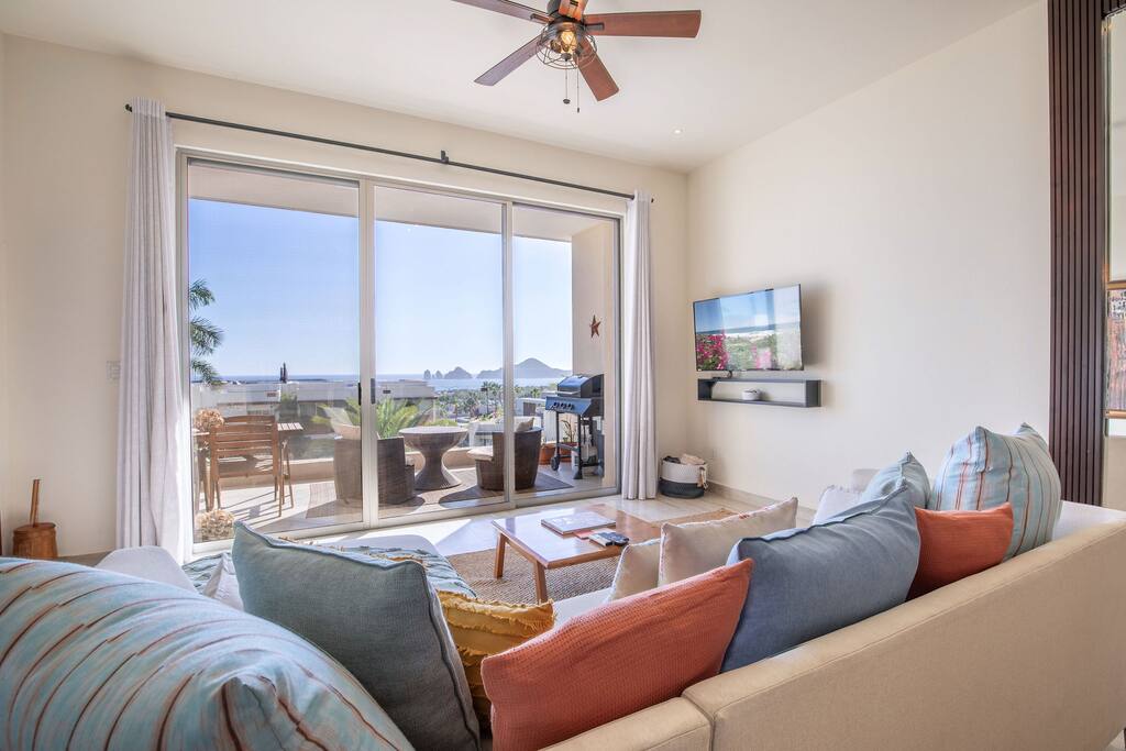 Lux Condo with Ocean View, Near Cabo Beaches