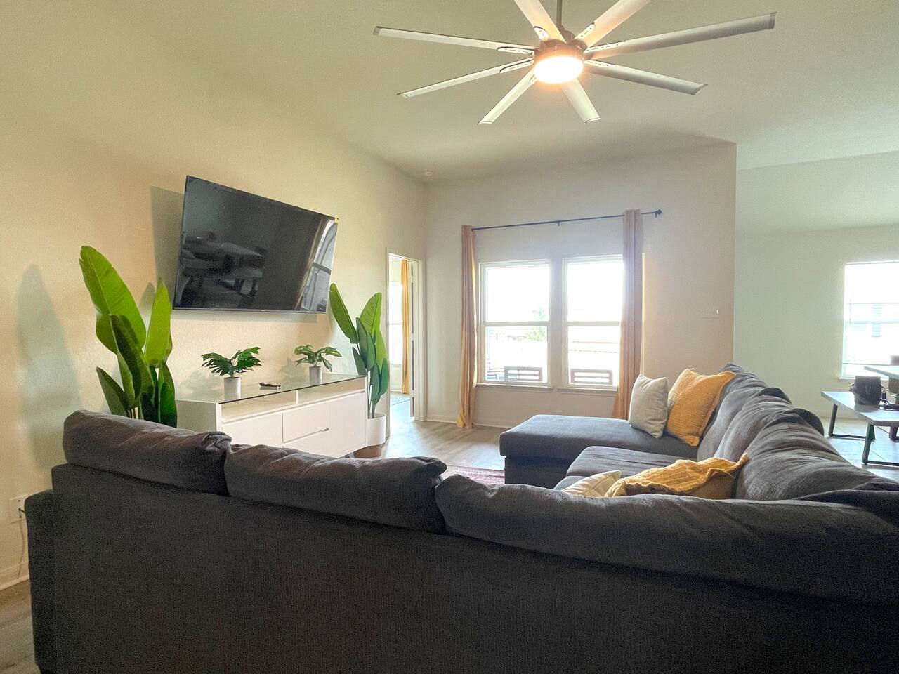 Central Comfort 12 Person Fun