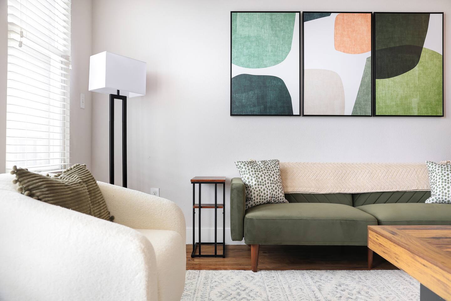 2BR King|Riverwalk Modern Oasis|Resort Pool|WIFI