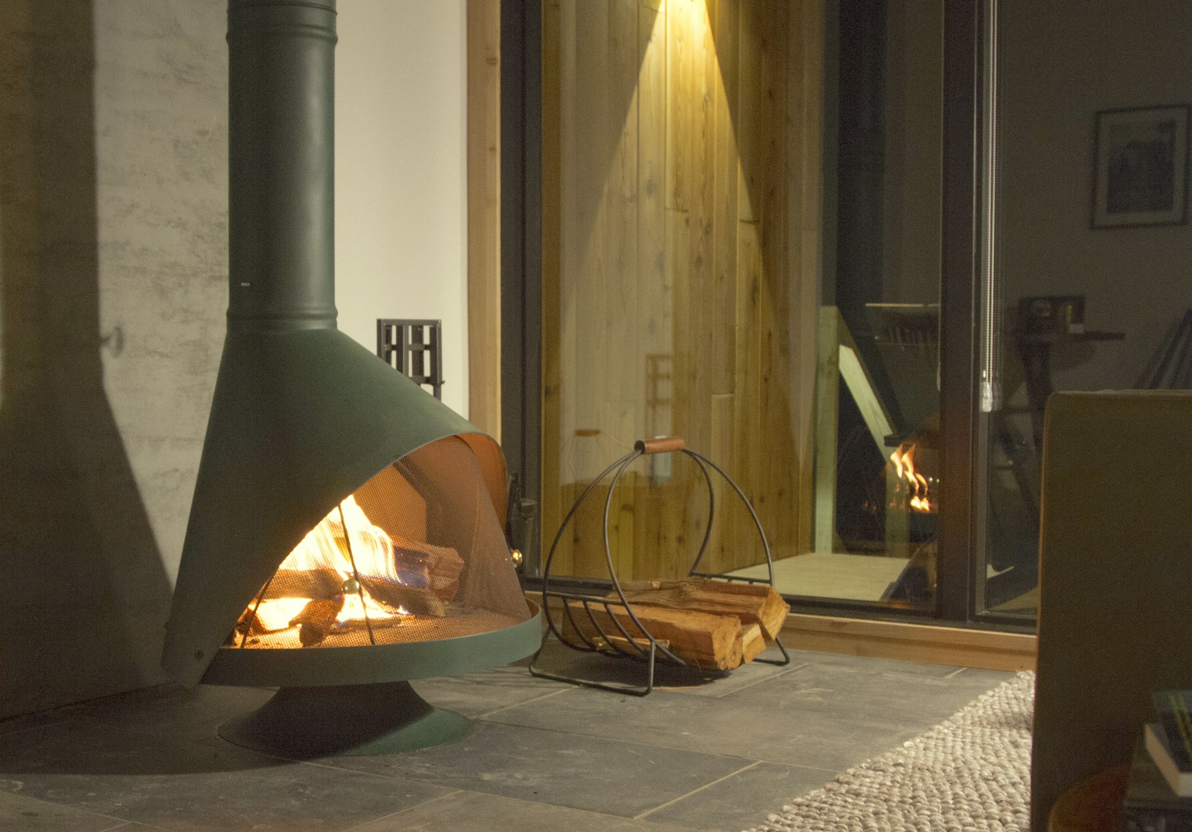 Romantic Loft Fireplace + Heated Floors | Lunori 1