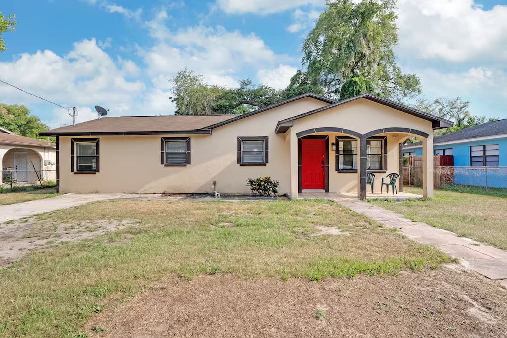 Tampa Gem • Cozy, Clean & Bright