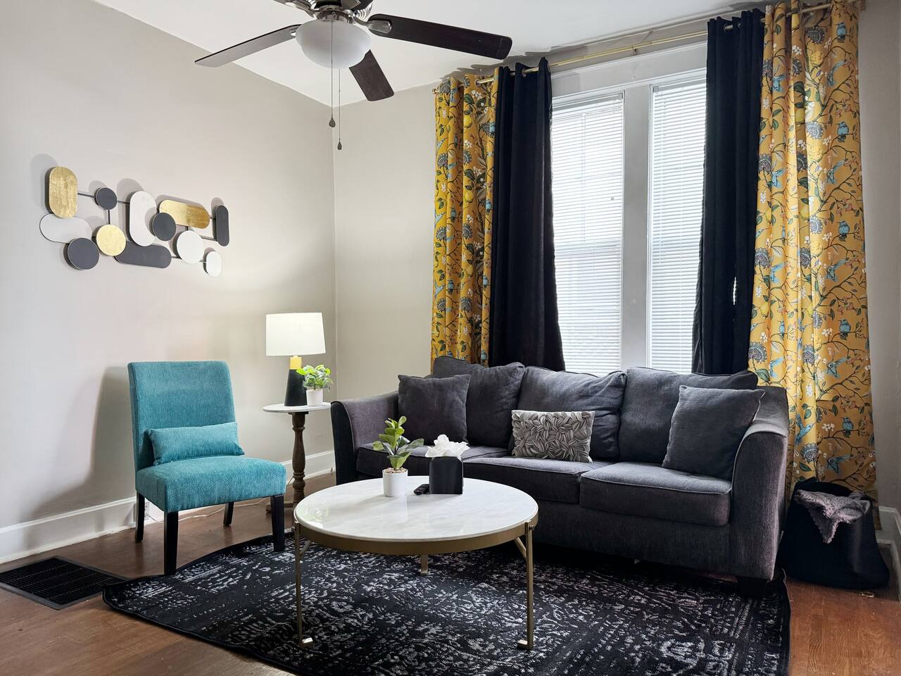 The Harrison B | KING 1BD/1BA Apt near Downtown