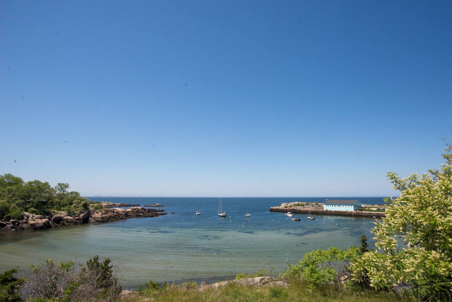 Stroll to SeaView/Beach; Great Yard