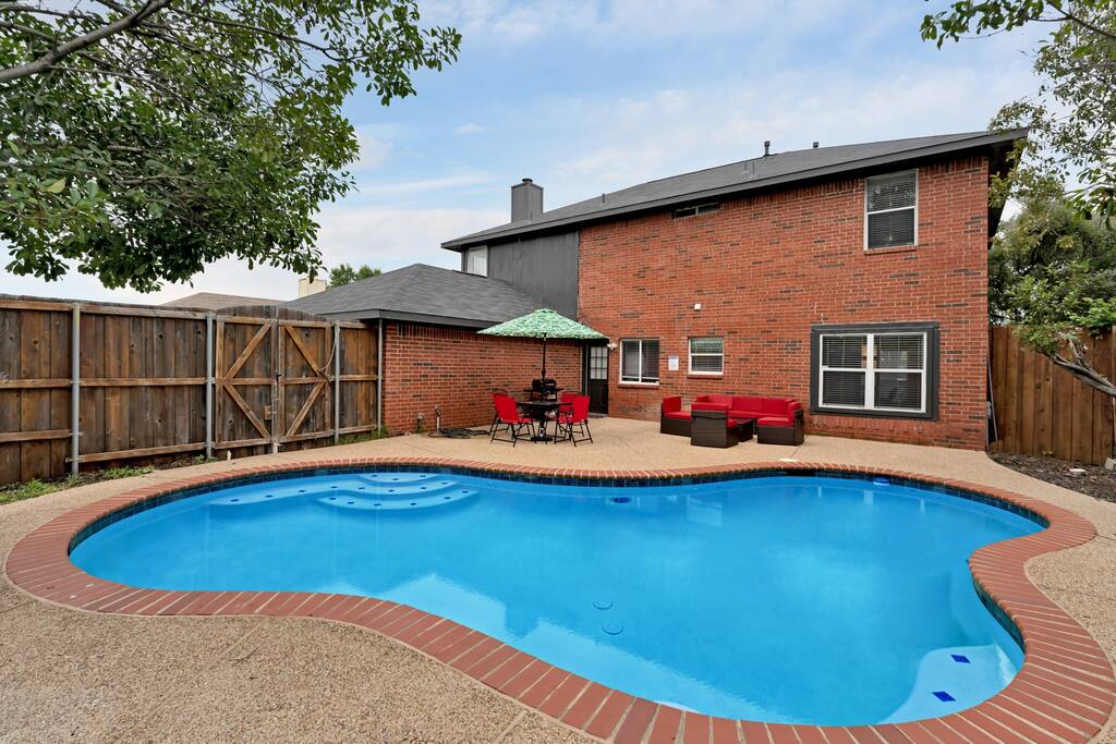 Pool retreat 5BA 2.5BA 4 King bed near lake~