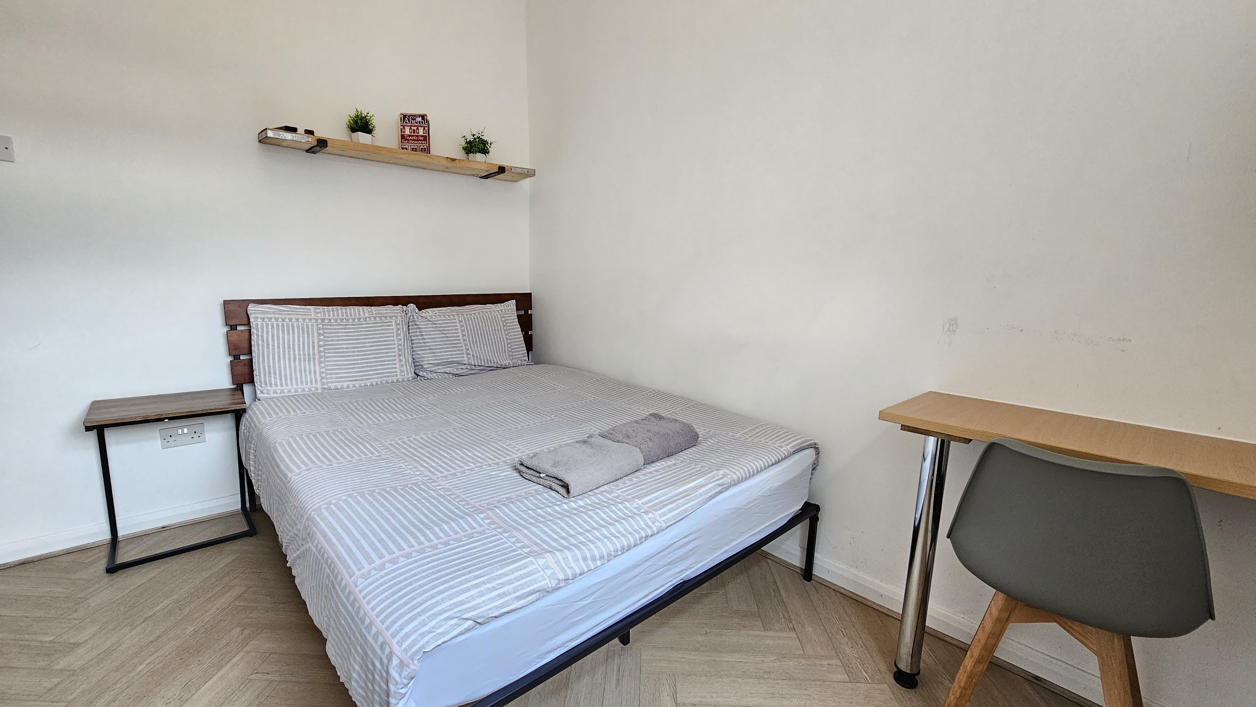 Newly renovated En-suite Room 13