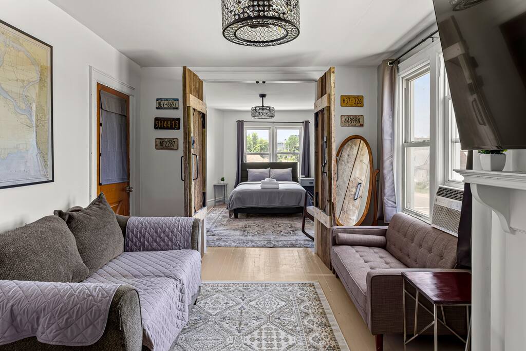 The City Compound — Private, Clean & Central