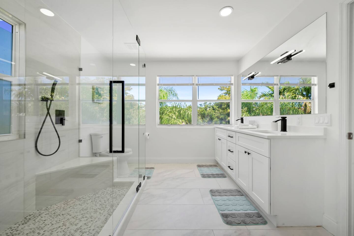 Cozy West Palm Beach Home l 10min to Municipal Beach and more! — photo 3