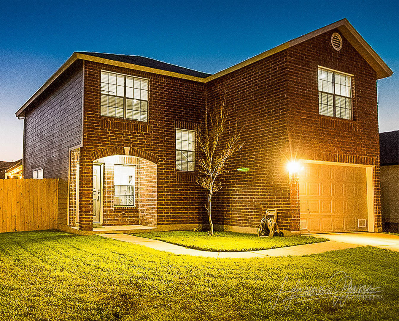 Cozy 3 Bed, 2.5 BR Home with Amazing Outdoor Deck
