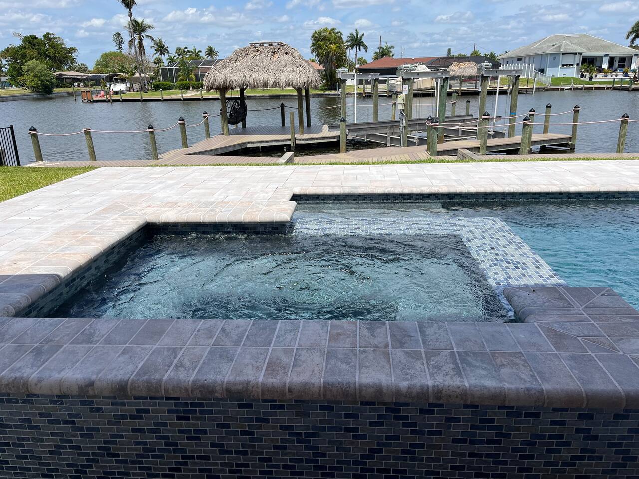 The Boat House, Direct Gulf Access, Pool and Spa