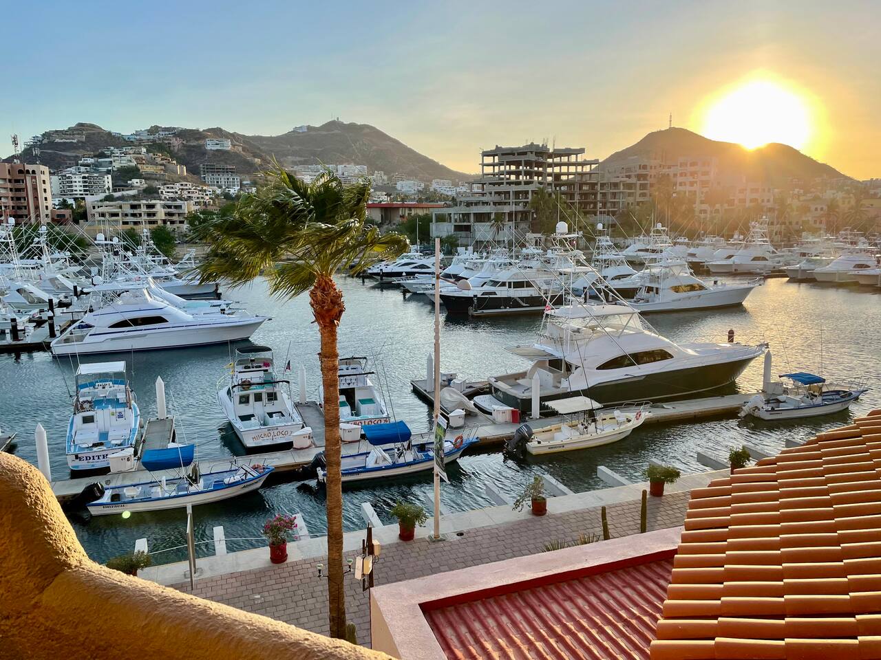 Water Front view Condo on the Marina with Pool!