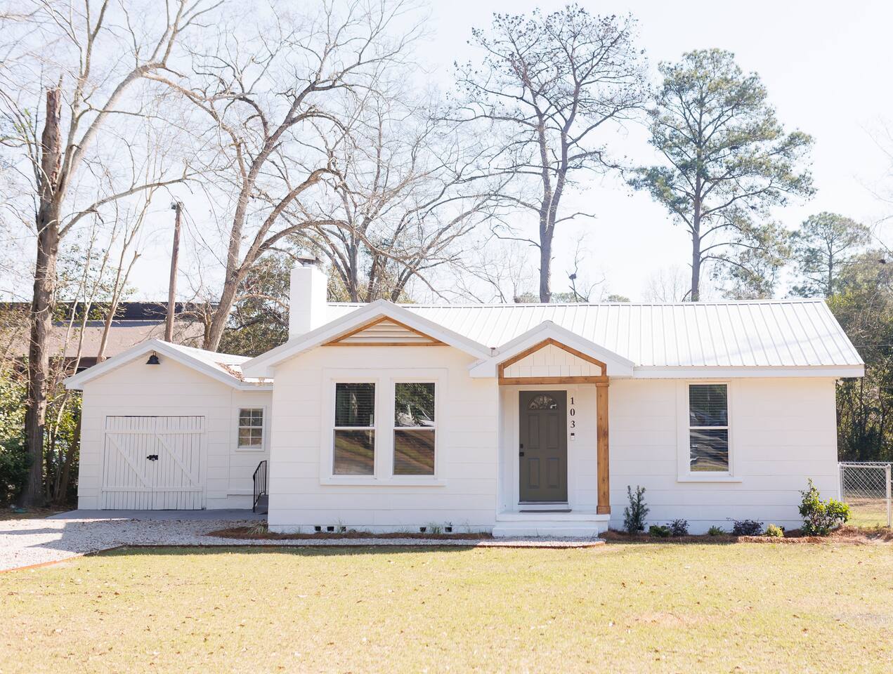 Cozy Historic District Cottage
