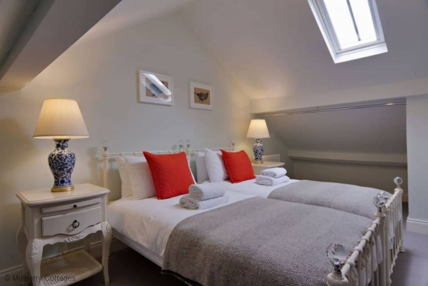 Boutique 2 Bedroom (Sleep 5) Cottage Nr Winchester