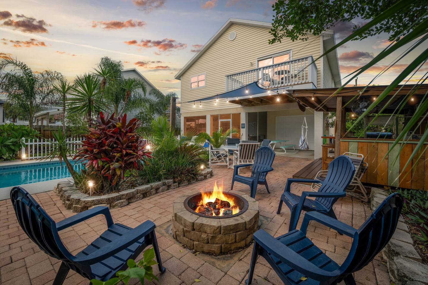 Steps To Beach! Pool•Spa•Tiki Bar•Game Room•Bikes