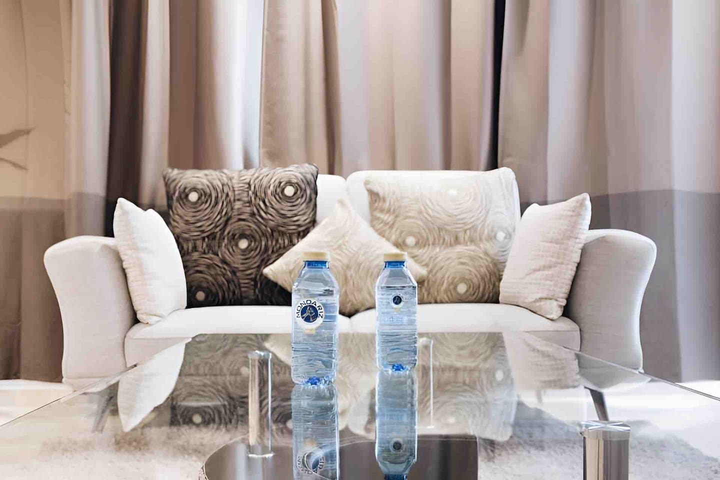 Chic Racine Flat