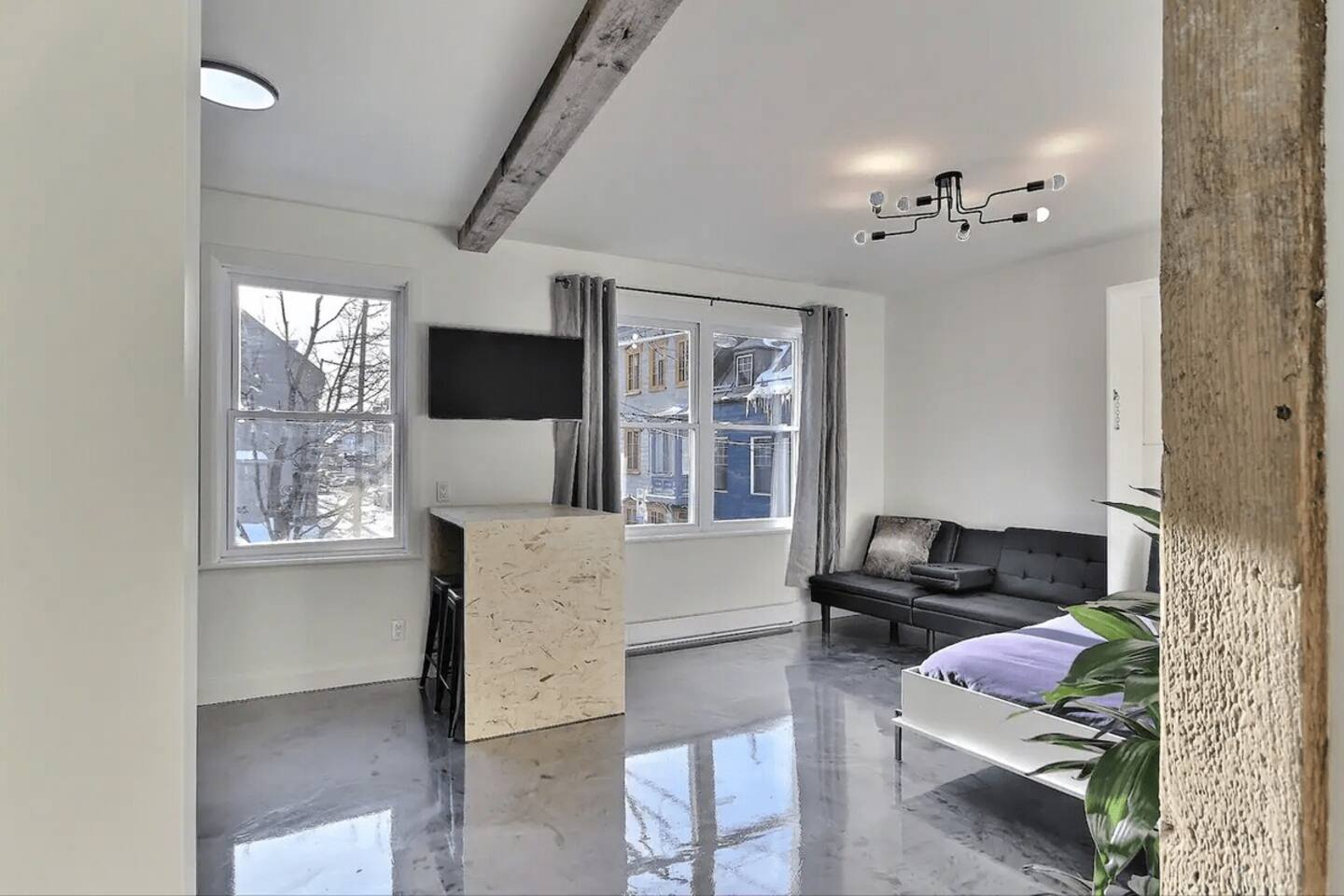 Beautiful modern studio at the door of Old Quebec