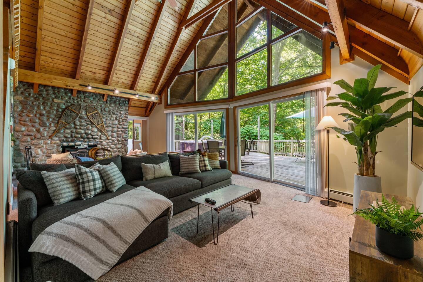 1 Min to Camelback! Creekside Escape + FirePit&BBQ