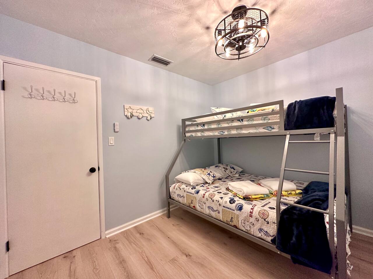 Bunk bed with twin over full