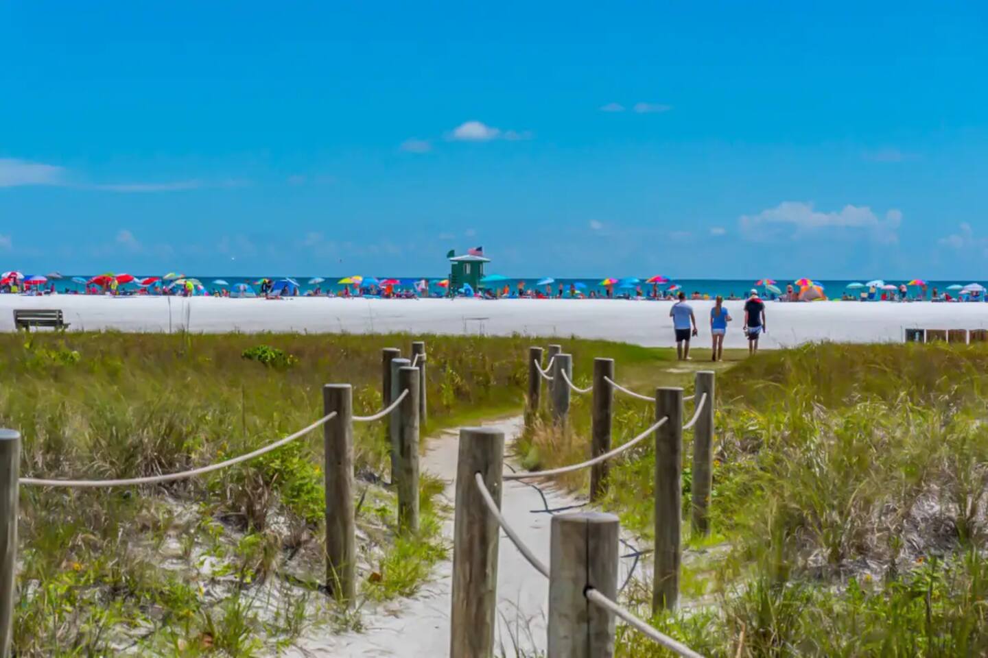 White sand and turquoise Gulf water at Siesta Key Beach