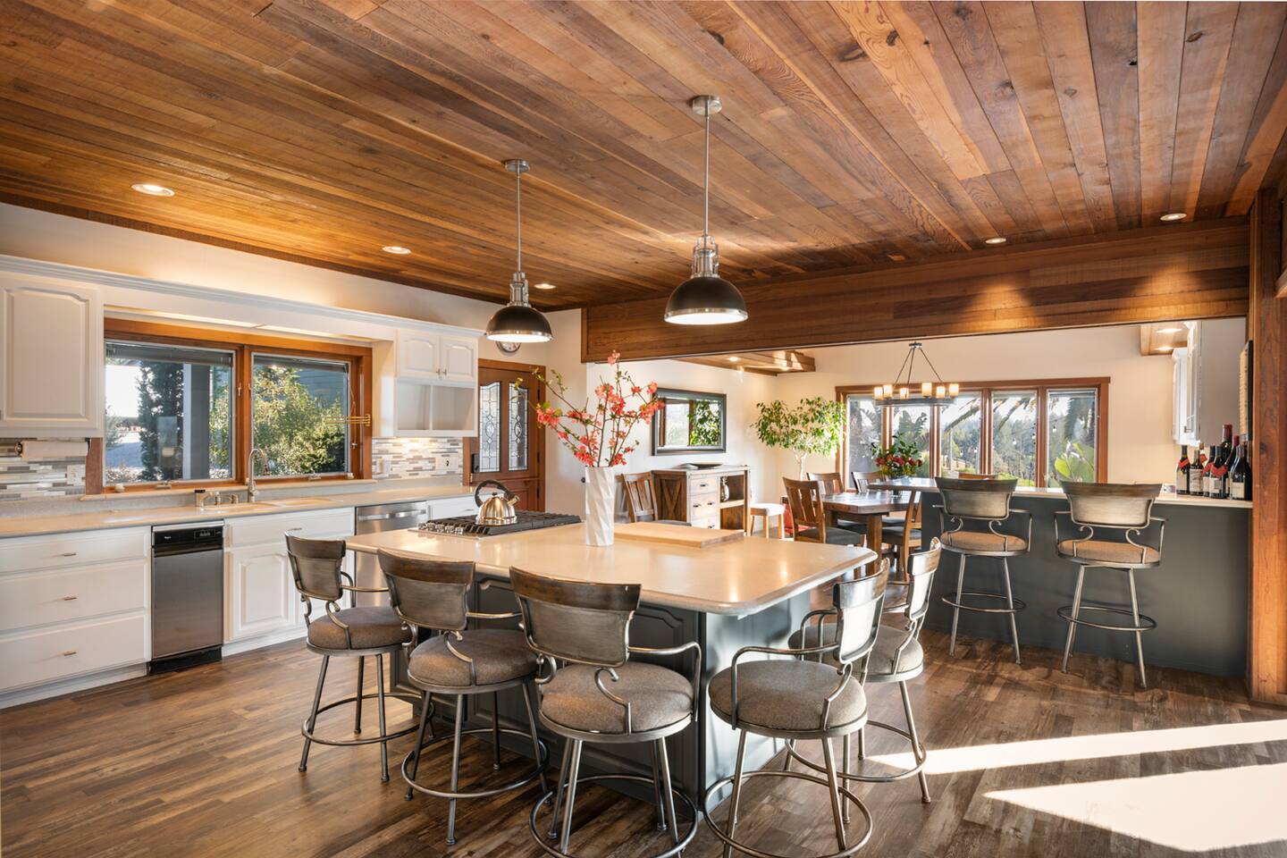 Gather around the dining table and enjoy the heart of the home—our inviting stove. With each meal prepared and shared, feel the warmth and connection that only a cozy, well-appointed space can bring.