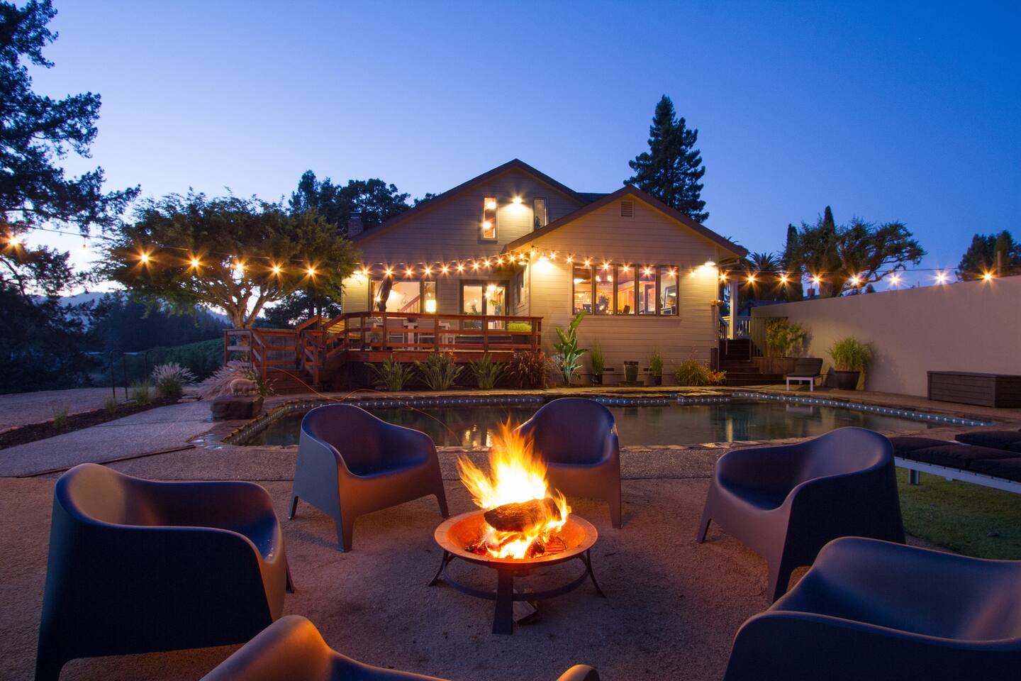 Gather ‘round the fire—Feel the warmth of the crackling fire as you share stories with loved ones under the stars, surrounded by the peaceful night air.