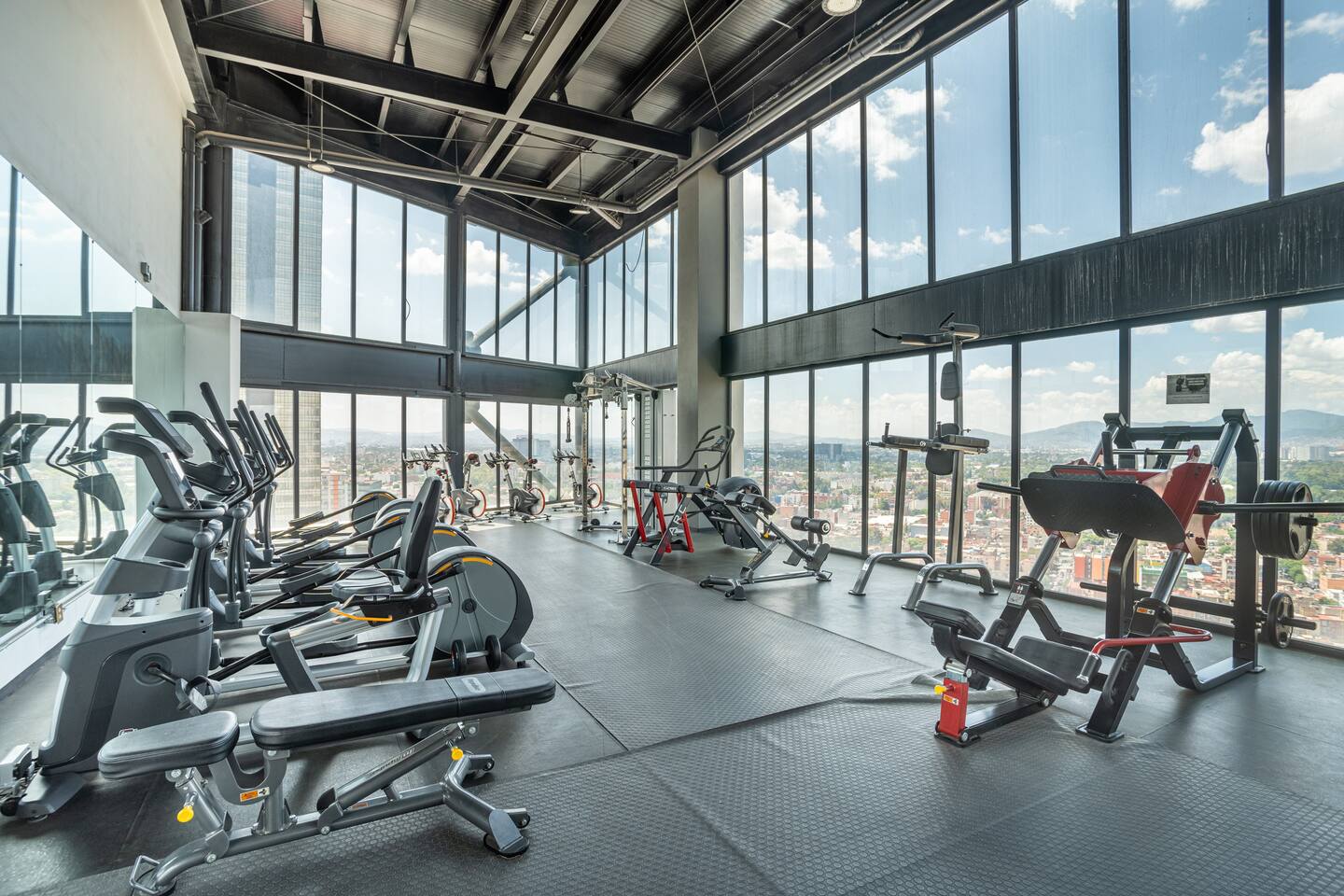 Premium Loft: A/C, KingSz Bed, Gym, Roof & Co-Work - foto 5