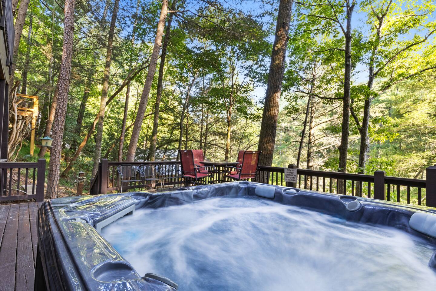 Cabin On The River! HotTub, Fire Pit, Fishing