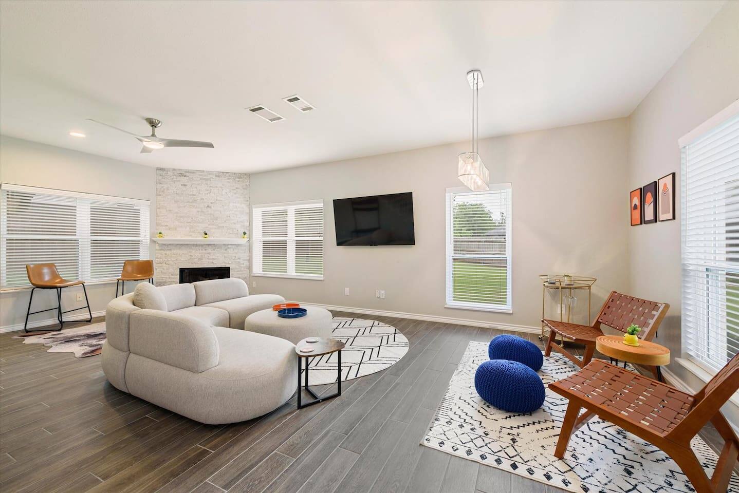 Southlake Luxury: Spa Bath, Office, Backyard Oasis