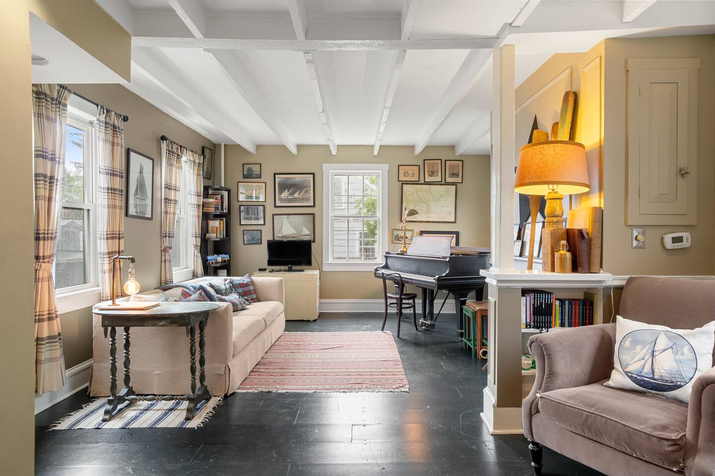 Minutes to Salem|Historic Marblehead Nautical Home