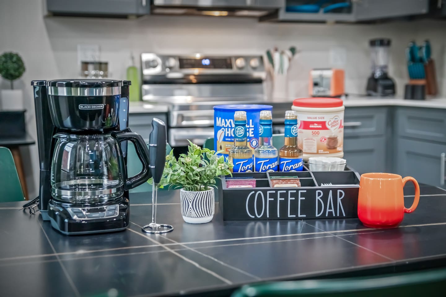 Apt+2 Queens+Bunkbed+Free Parking 55"TV