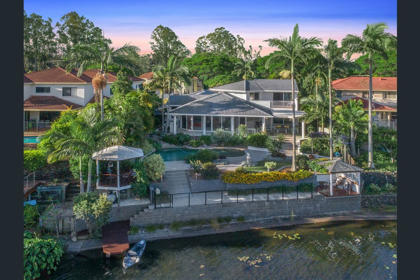 Lakeview Bliss, Black Swans, Golf Retreat in Brisbane