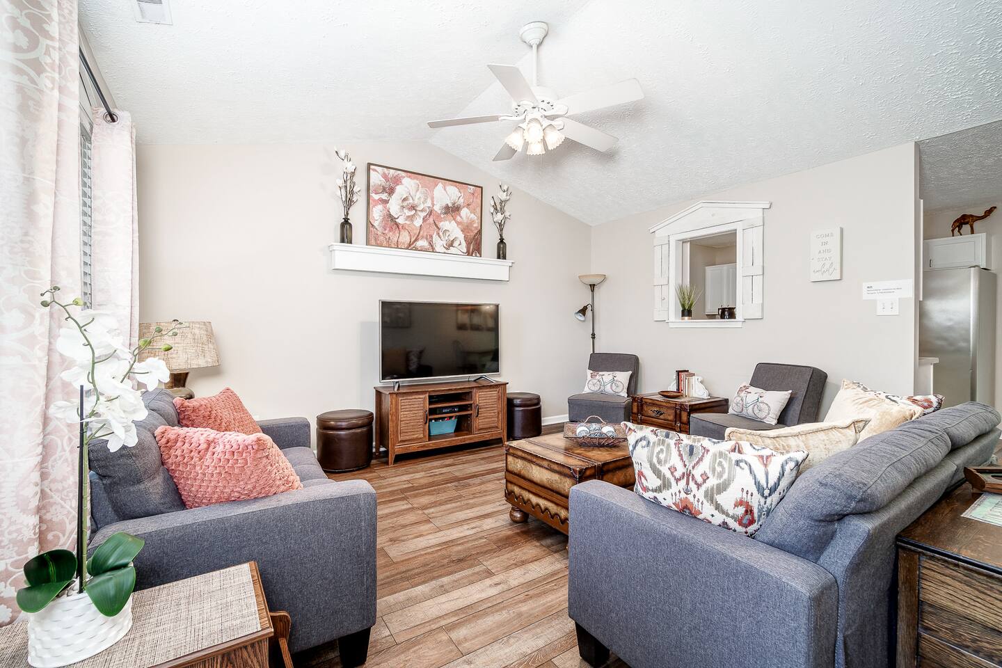 Two 3BR Houses for Privacy and Comfort