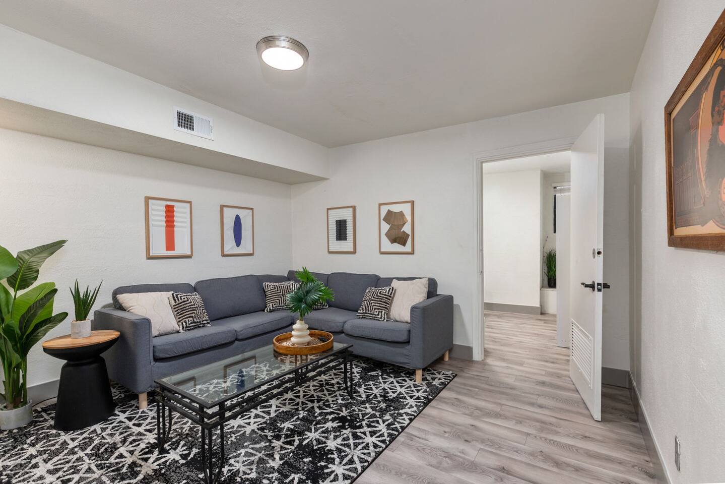 Unique Downtown 2 Bedroom Loft Epic