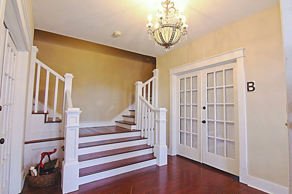 501#B - Spacious downtown Shoals Condo Suite